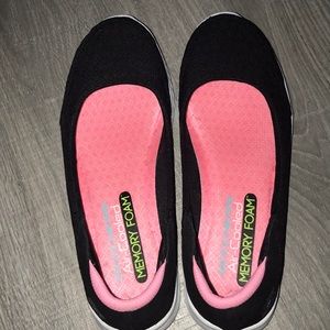 Sketchers slip on shoes